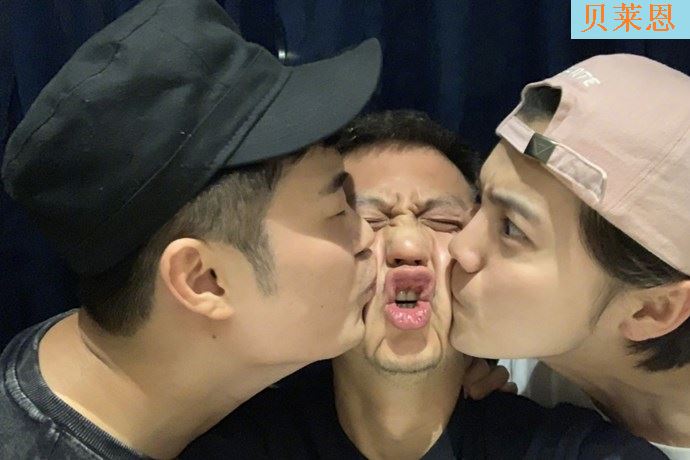 邓超鹿晗为陈赫庆生送祝福 跑男兄弟三人丑照曝光 邓超鹿晗为陈赫庆生送祝福 跑男兄弟三人丑照曝光