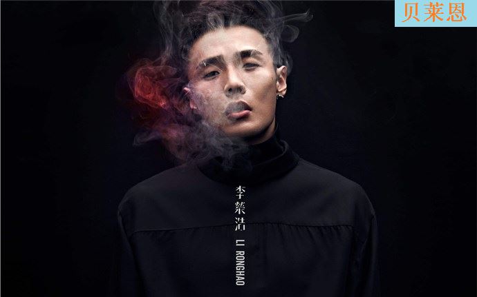 李荣浩一手完成了整首歌曲的工作