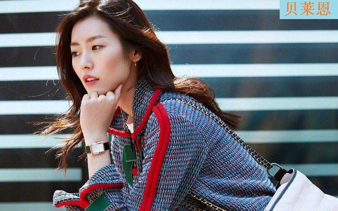 刘雯辟谣和陈伟霆的恋情