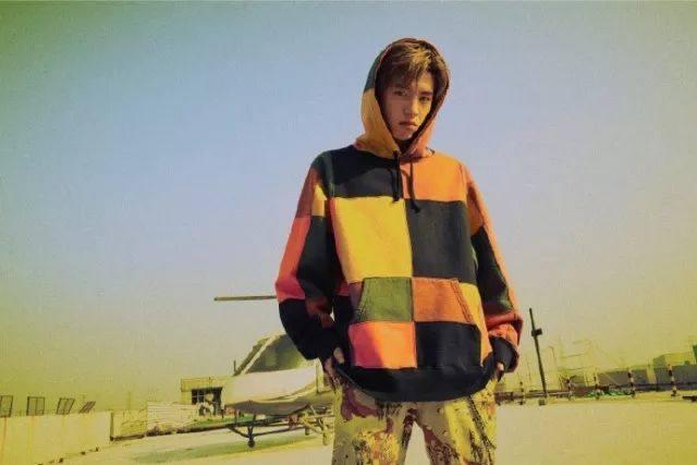 19 岁 rapper 潮水欢迎你 19 岁的嘻哈歌手撩妹无数